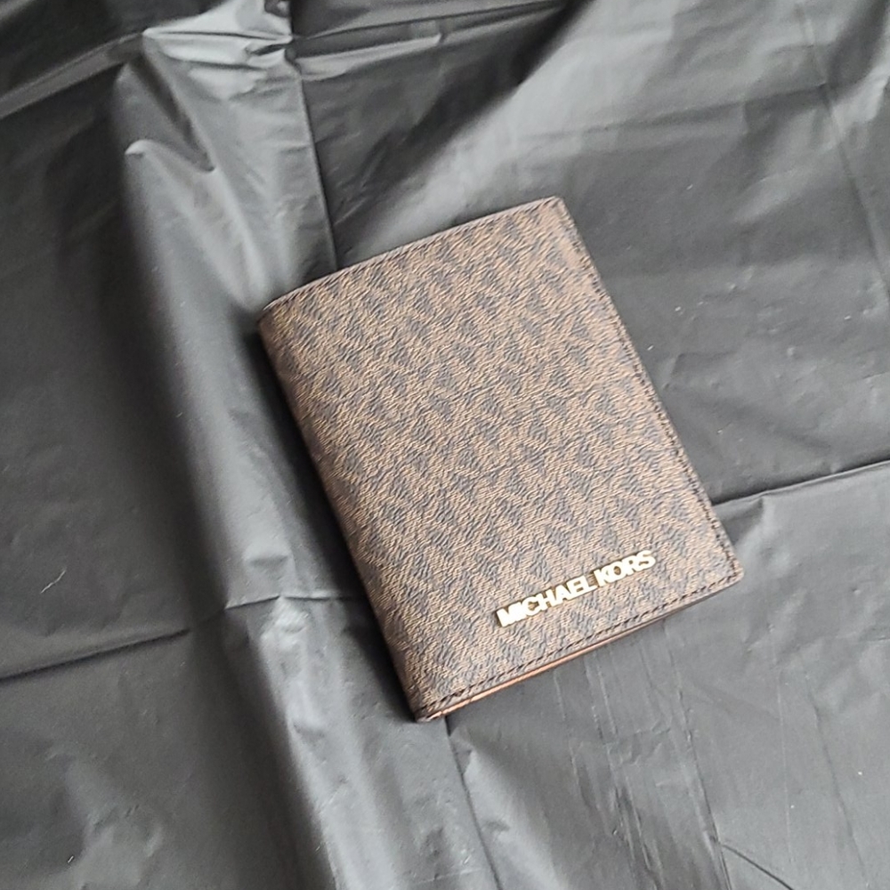 Authentic Brown Monogram Bundle - Picture 9 of 13